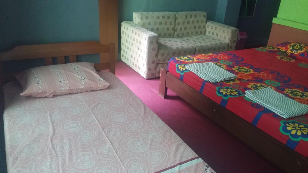 Homestay Triniti Lembang Eksteriør bilde