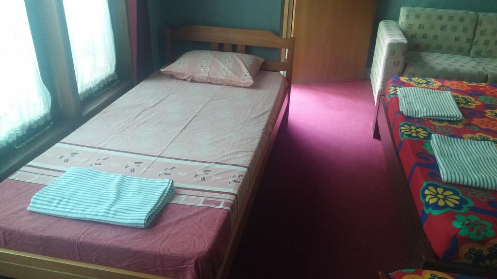 Homestay Triniti Lembang Eksteriør bilde