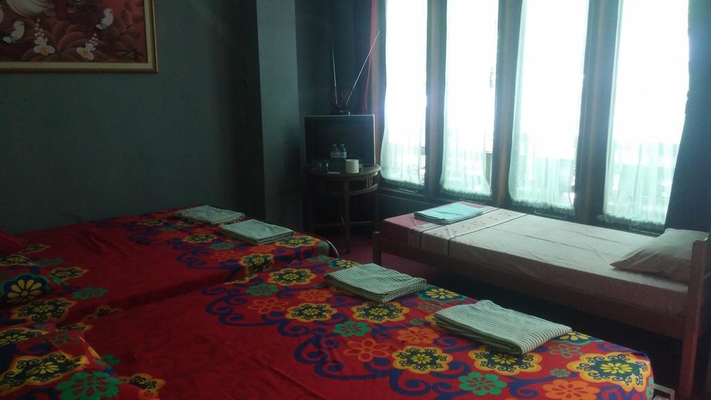 Homestay Triniti Lembang Eksteriør bilde