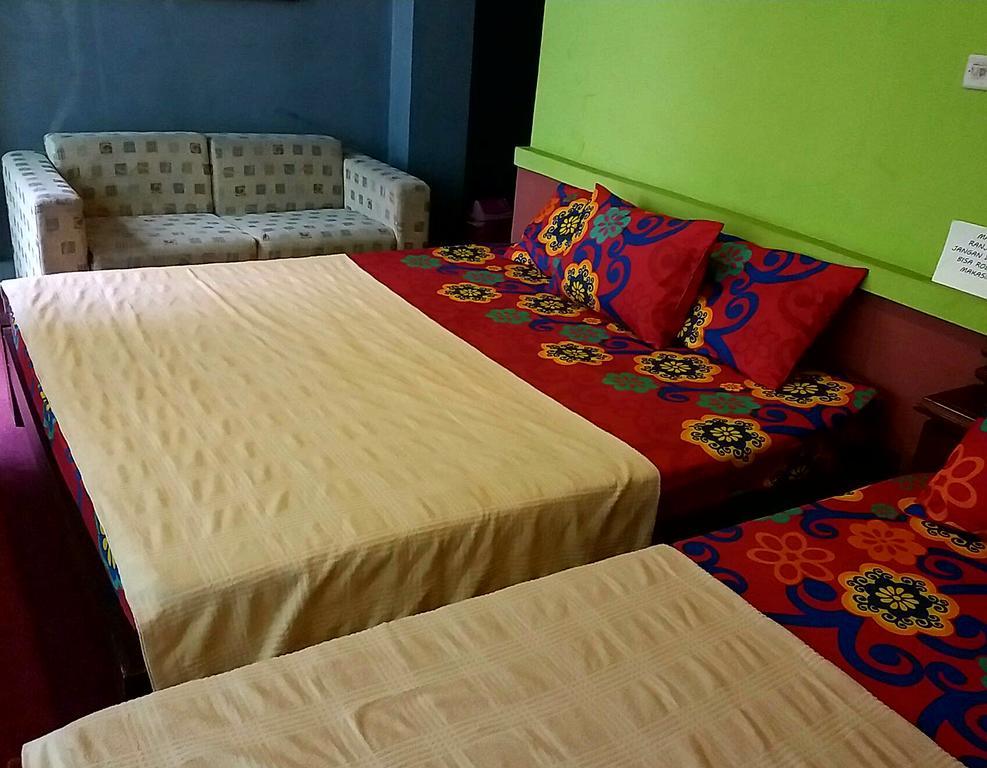 Homestay Triniti Lembang Eksteriør bilde